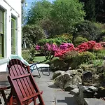 Foxghyll Bed & Breakfast 4*