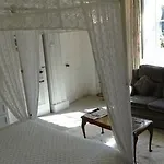 Foxghyll Bed & Breakfast 4*