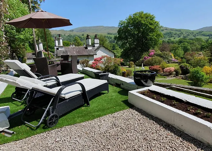 Foxghyll Bed & Breakfast 4*