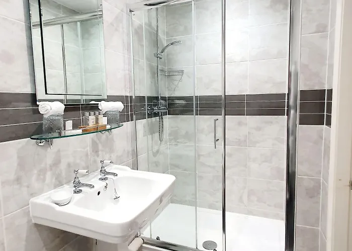 Foxghyll Bed & Breakfast 4*