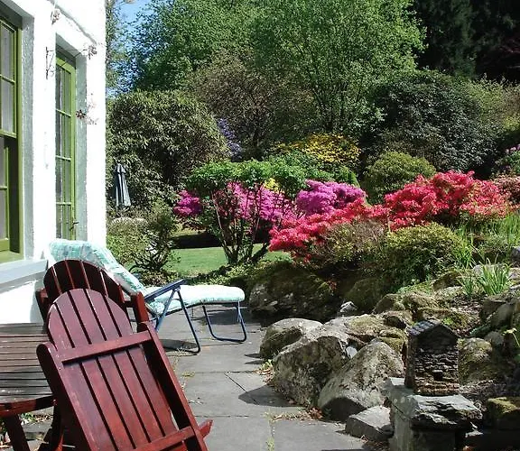 Foxghyll Bed & Breakfast 4*