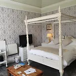 Foxghyll Bed and Breakfast 4*