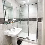 Foxghyll Bed and Breakfast 4*